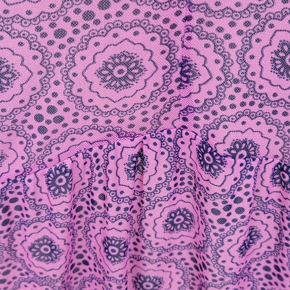 Lane Bryant Pink Geo Print Babydoll Mesh Cap Sleeve V-Neck Top Sz 26/28 NEW - Picture 7 of 11